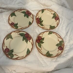 Franciscan Apple 4 set Cream and Green bread Plates